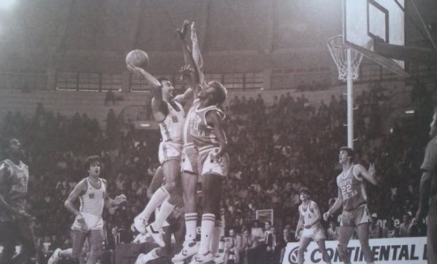 Nick Galis Vs Michael Jordan